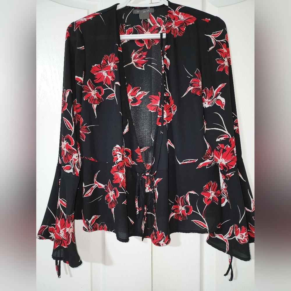 Red and black open front top